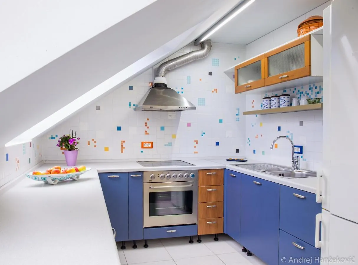 Jazzy Apartment Tour As Ljubljana