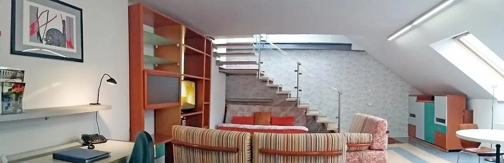 Jazzy Apartment Tour As Ljubljana